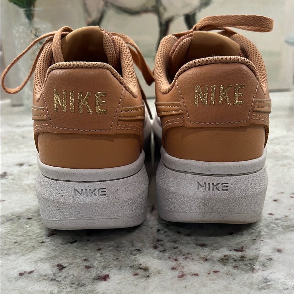 Women's Light Cognac Metallic Nike Vision - Picture 9 of 10